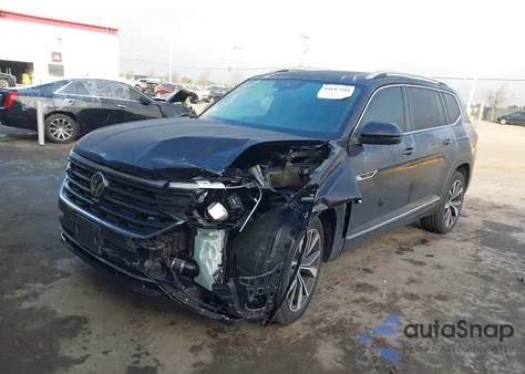 2024 Volkswagen Atlas 2.0T Sel Premium R-Line z USA, uszkodzony, nr VIN 1V2FR2CA9RC601627